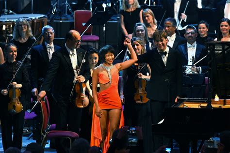 Lê Quyên's 'Symphony of Stars': A Night of Glittering Music and Unexpected Surprises?